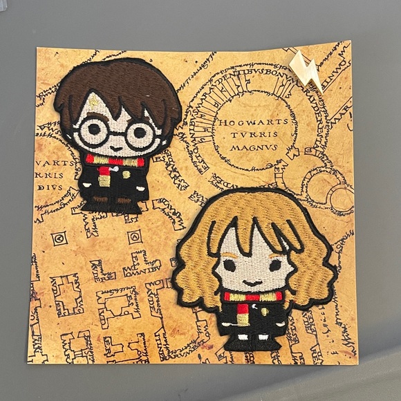 NEW Harry Potter Journal, Pin Parches and Bookmark - Picture 2 of 12
